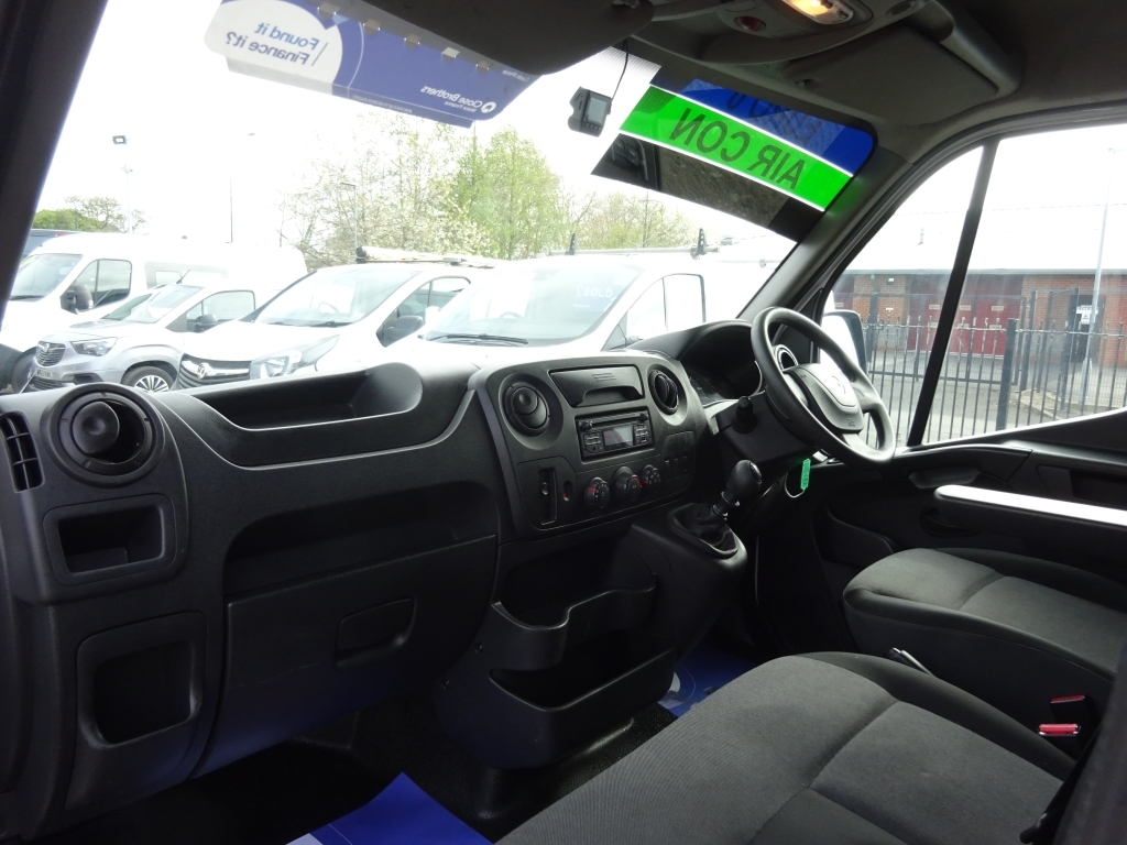 Renault Master 2.3 Dci 35 Business White #10