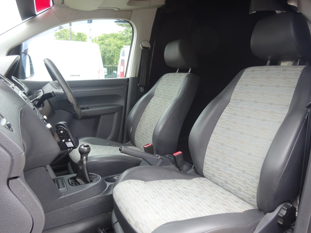 Volkswagen Caddy 1.6 Tdi C20 L1 White #9