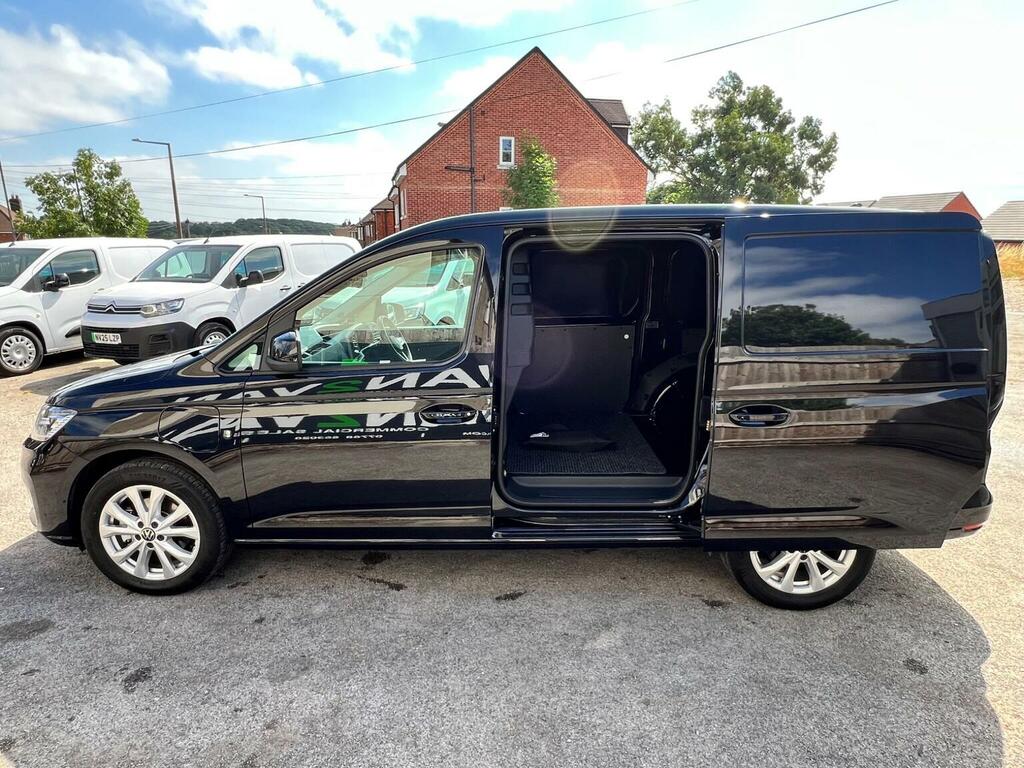 Volkswagen Caddy Maxi Panel Van 1.5 Tsi Ehybrid C20 19.7Kwh Commerce Plu Black #4