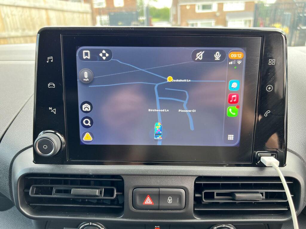 Vauxhall Combo-e Life 2024 74 52Kwh  #35