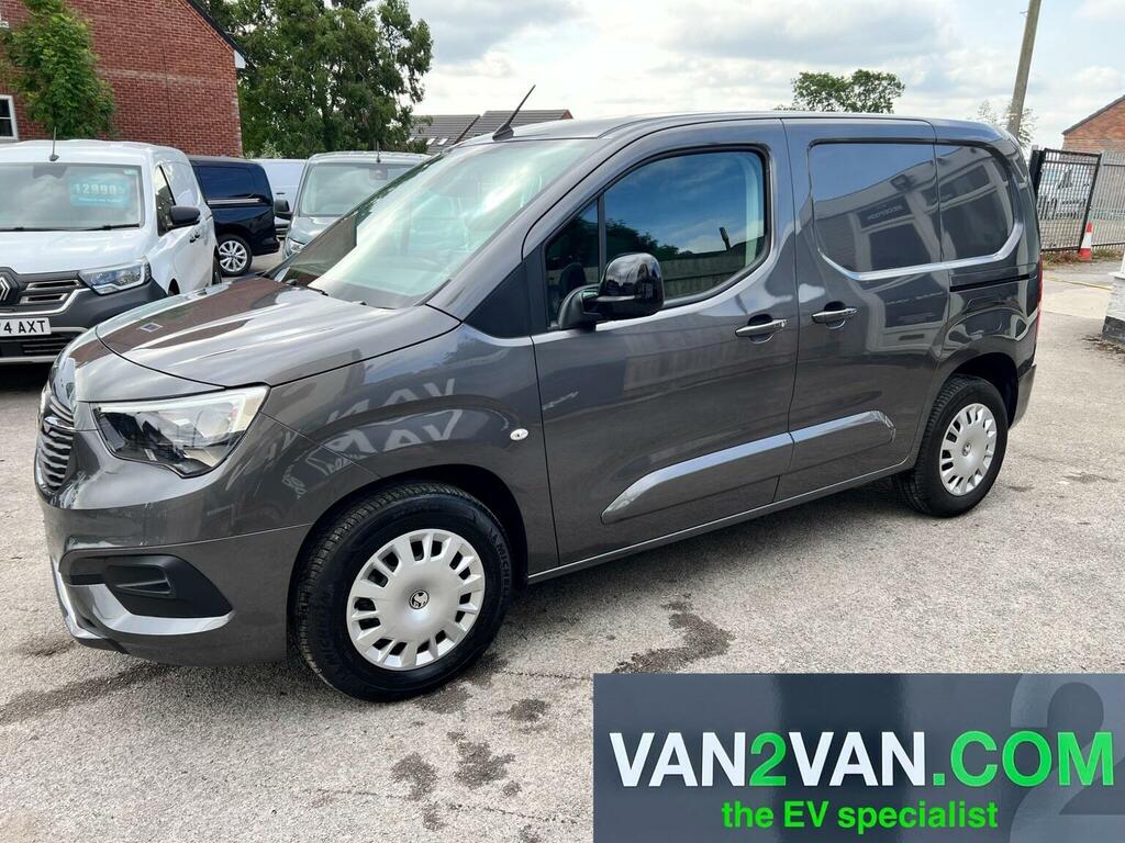 Vauxhall Combo-e Life Panel Van 2300 50Kwh Pro L1 7.4Kw Charge Grey