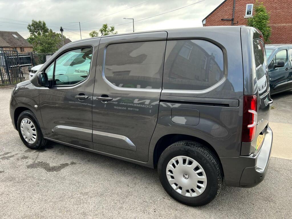 Vauxhall Combo-e Life Panel Van 2300 50Kwh Pro L1 7.4Kw Charge Grey #6