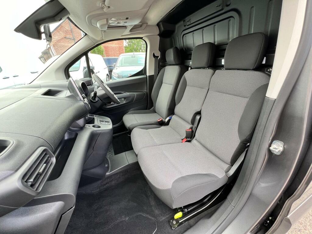 Vauxhall Combo-e Life 2024 74 52Kwh  #18