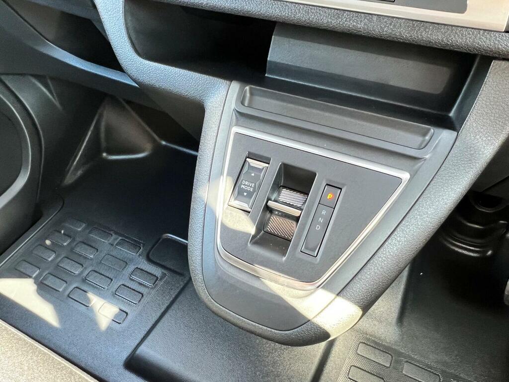 Peugeot E-Expert Panel Van E 1000 75Kwh Professional Long Panel Van #32