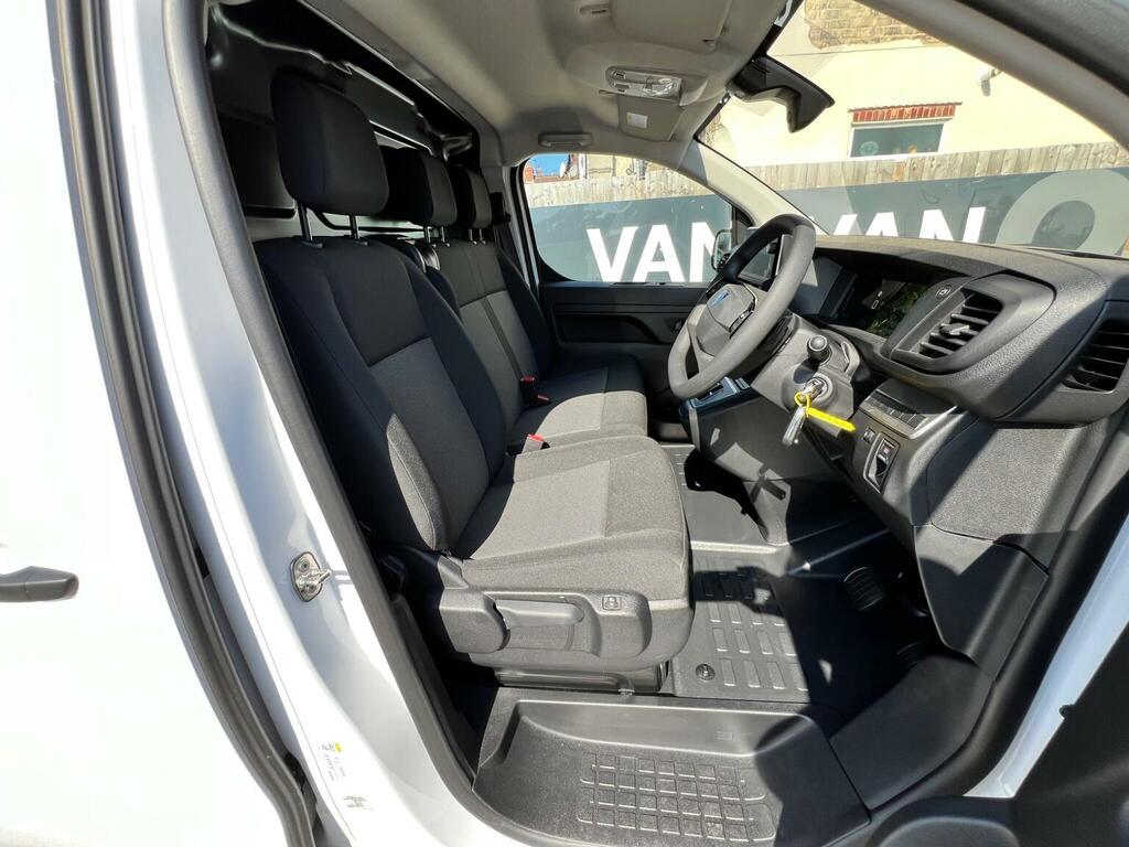 Peugeot E-Expert Panel Van E 1000 75Kwh Professional Long Panel Van #17