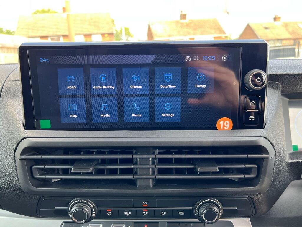 Peugeot E-Expert Panel Van 75Kwh Professional Standard Panel Van Au White #31