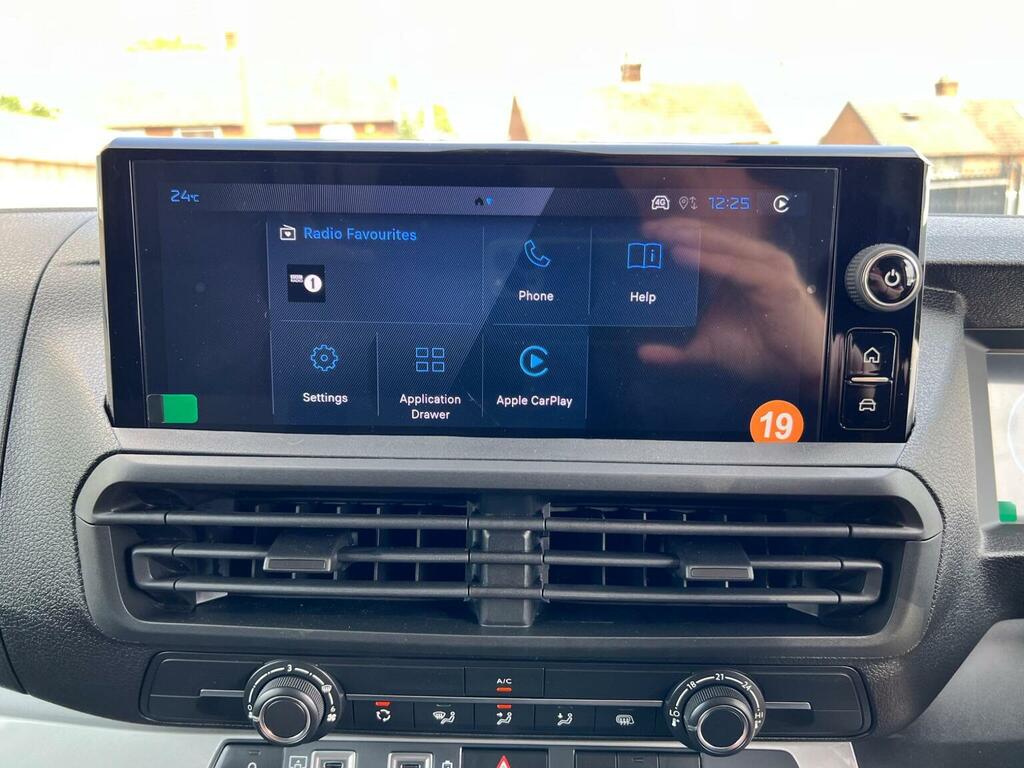 Peugeot E-Expert Panel Van 75Kwh Professional Standard Panel Van Au White #32
