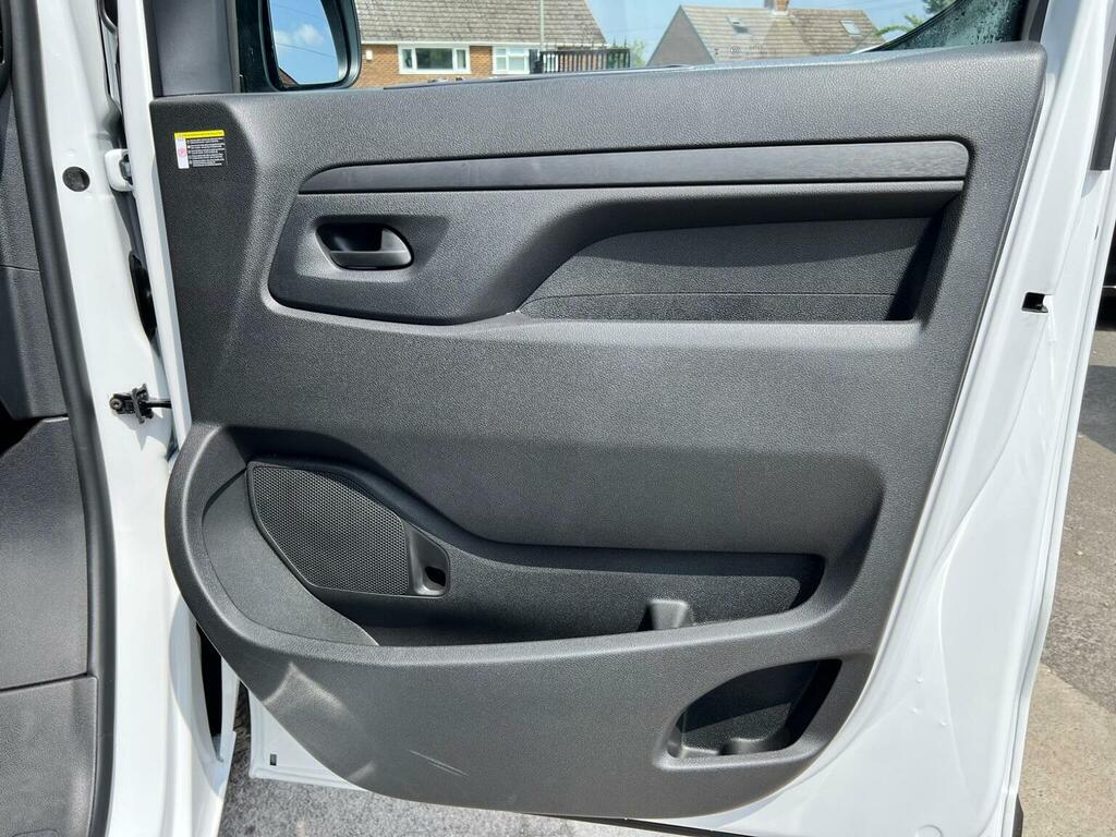 Peugeot E-Expert Panel Van 75Kwh Professional Standard Panel Van Au White #39