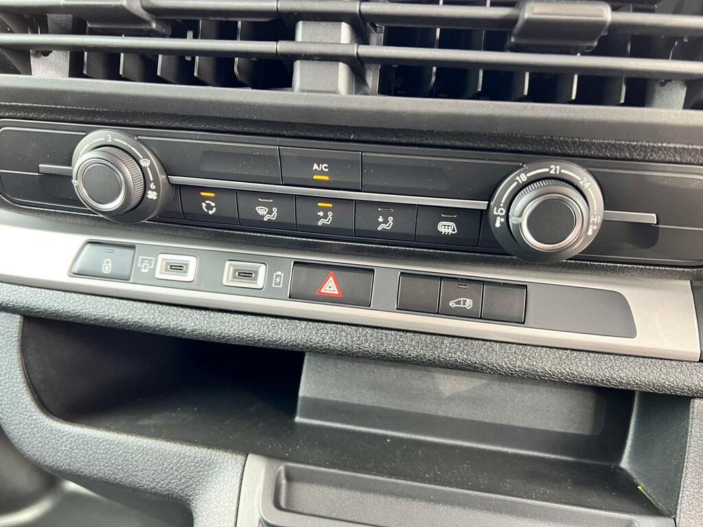 Peugeot E-Expert Panel Van 75Kwh Professional Standard Panel Van Au White #35