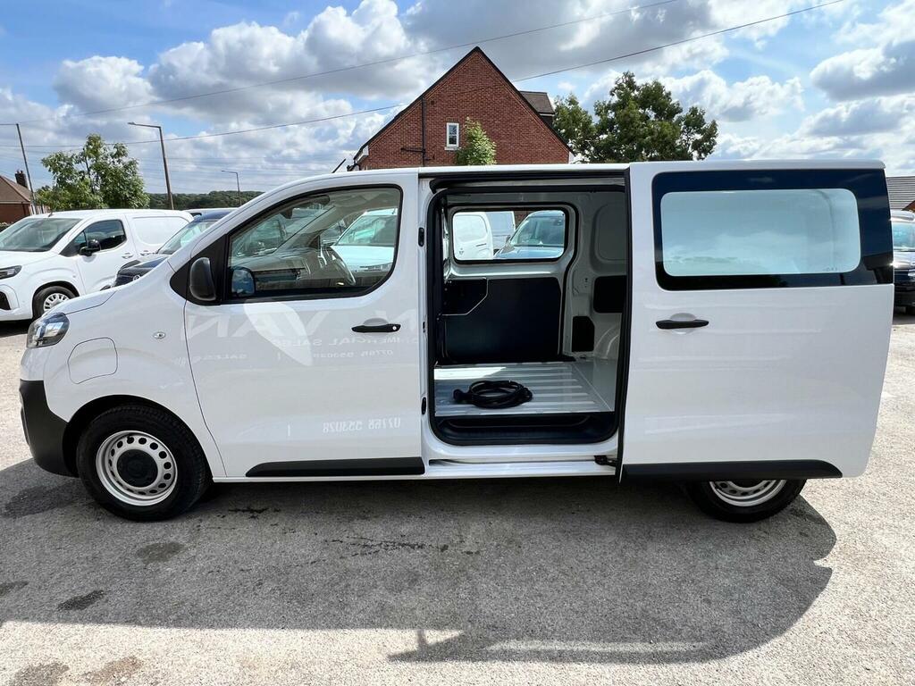 Vauxhall Vivaro Panel Van 3100 50Kwh Prime L1 H1 6Dr 7.4Kw C White #4