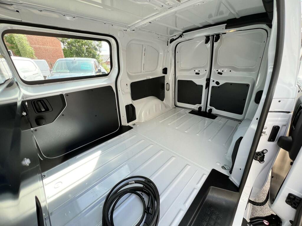 Vauxhall Vivaro Panel Van 3100 50Kwh Prime L1 H1 6Dr 7.4Kw C White #5