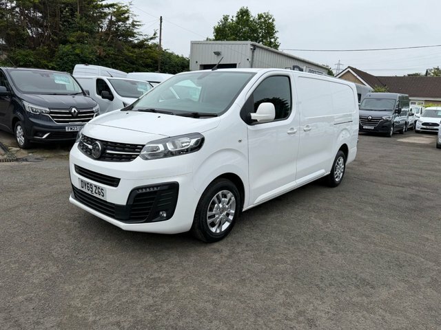 Vauxhall Vivaro Turbo D 2900 Sportive White