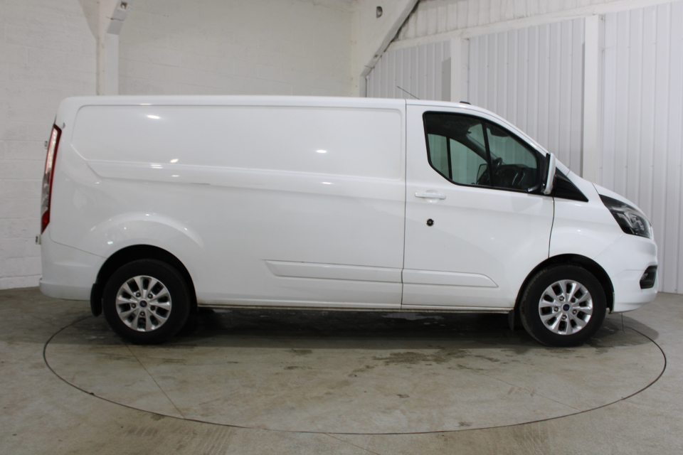 Ford Transit Custom Transit Custom 340 Limited Ecoblue 2.0 170Ps MF69FVW #2