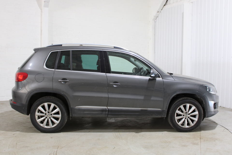 Volkswagen Tiguan Tiguan Match Tdi Bluemotion Technology 4Motion Sem LS15CYX  #2
