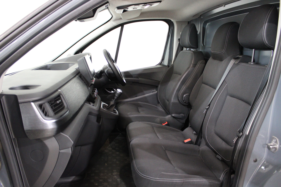 Renault Trafic Ll30 Blue Dci 130 Sport Van White #11