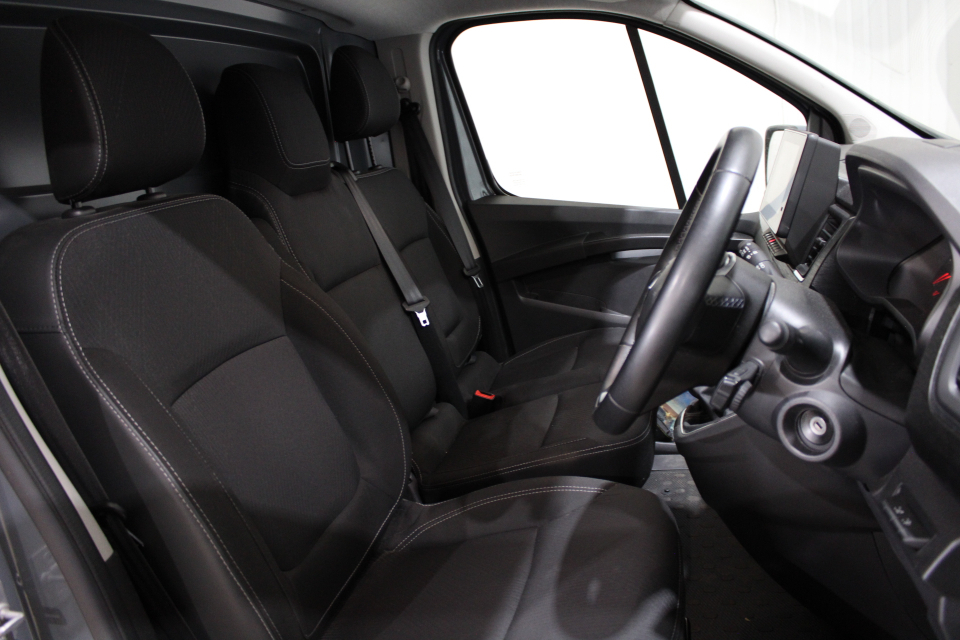 Renault Trafic Ll30 Blue Dci 130 Sport Van White #10