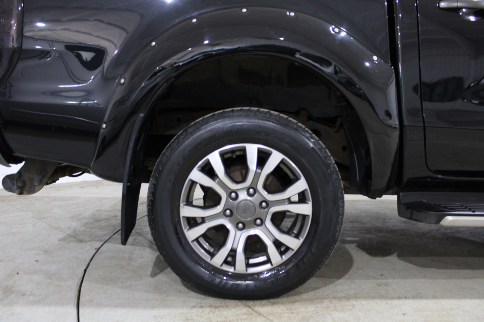 Ford Ranger Tdci Wildtrak Pickup Double Orange #25