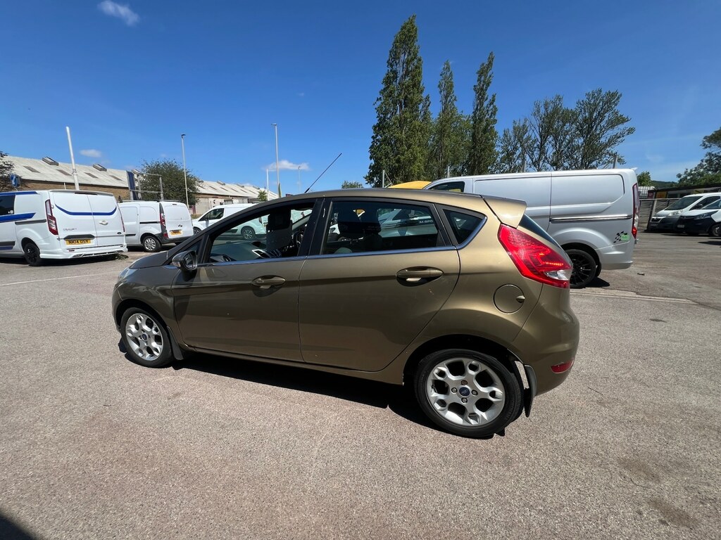 Ford Fiesta 1.25 Zetec 82 Gold #2