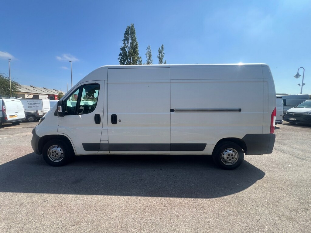 Peugeot Boxer Panel Van White #8