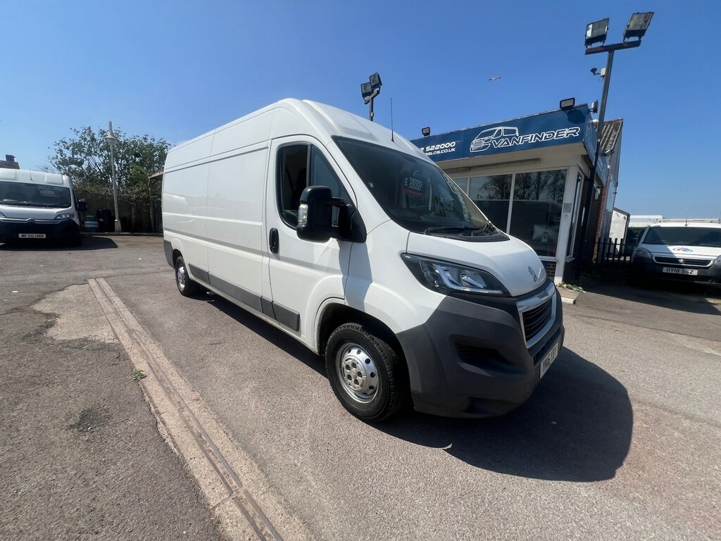 Peugeot Boxer 2.2 Hdi H2 Professional Van 130Ps White #2