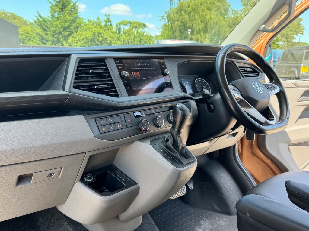 Volkswagen Transporter 2.0 Tdi 150 Highline Kombi Van Dsg Grey #30