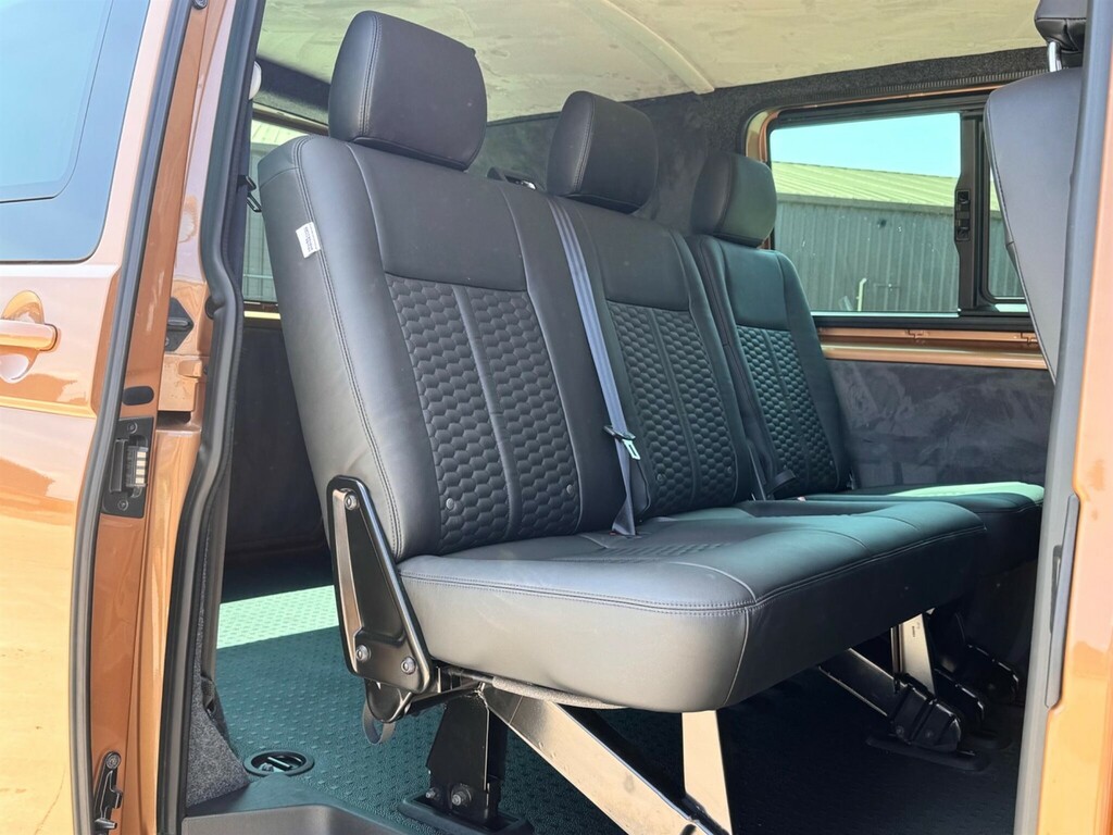 Volkswagen Transporter 2.0 Tdi 150 Highline Kombi Van Dsg Grey #24