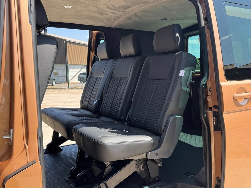 Volkswagen Transporter 2.0 Tdi 150 Highline Kombi Van Dsg Grey #28