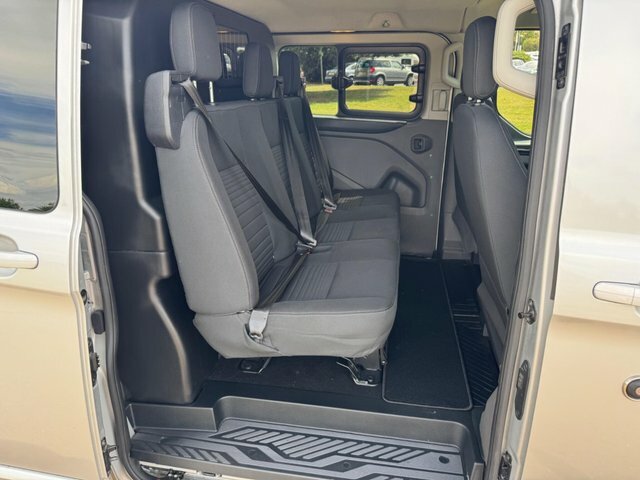 Ford Transit Custom 300 Limited L1 Swb Fwd 2.0 Ecoblue 130Ps Low Roof Silver #10
