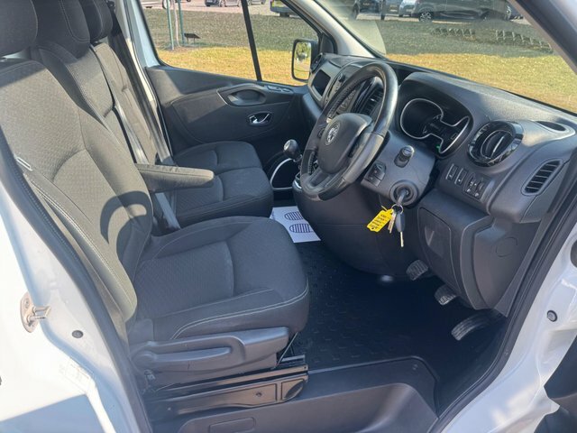 Vauxhall Vivaro Turbo D 3100 Sportive L2 H1 Euro 6 150Ps U1385 U Black #10