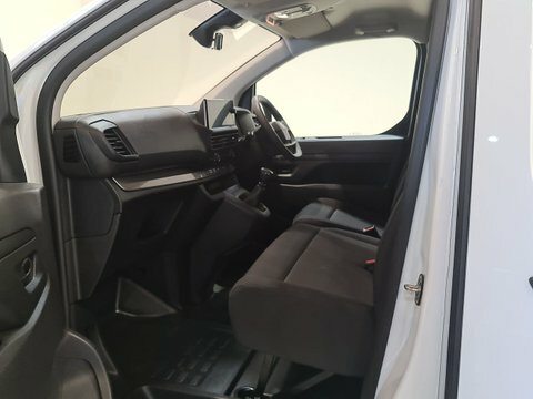Vauxhall Vivaro 1.5 Turbo D MC24LZH #5