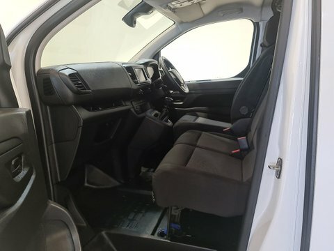 Vauxhall Vivaro 1.5 Turbo D DP23EPJ #6