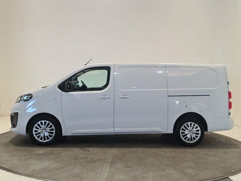 Vauxhall Vivaro 1.5 Turbo D DL23NYV #4
