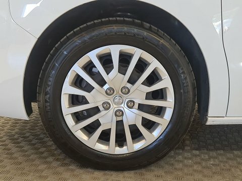 Vauxhall Vivaro 1.5 Turbo D DL23NYV #5