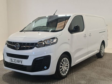 Vauxhall Vivaro 1.5 Turbo D DL23NYV #3
