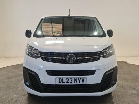 Vauxhall Vivaro 1.5 Turbo D DL23NYV #2