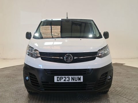 Vauxhall Vivaro 2.0 Turbo D DP23NUW #2