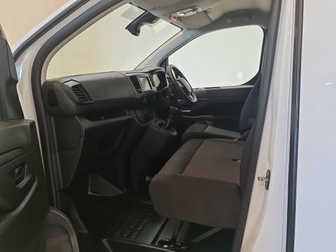Vauxhall Vivaro 1.5 Turbo D DY73OJT  #6