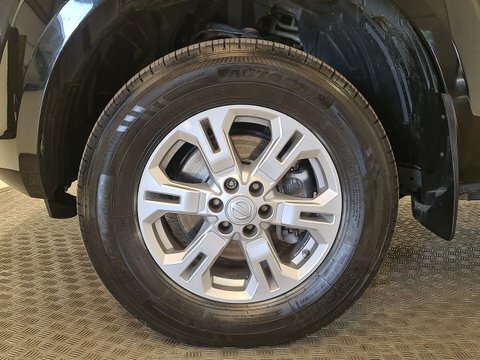 Nissan Navara 2.3 Dci Acenta  #4