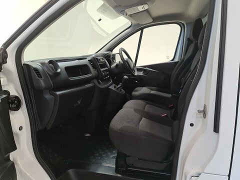 Renault Trafic 2.0 Dci Sl28 FG71NWT #5