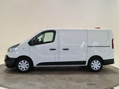 Renault Trafic 2.0 Dci Sl28 FG71NWT #3
