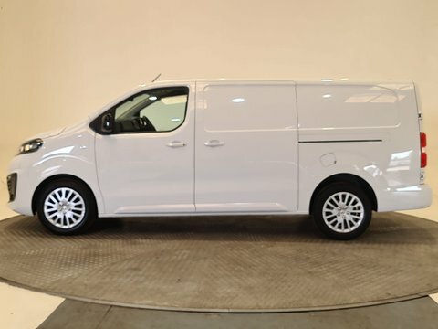 Vauxhall Vivaro 1.5 Turbo D DL23XHY #4