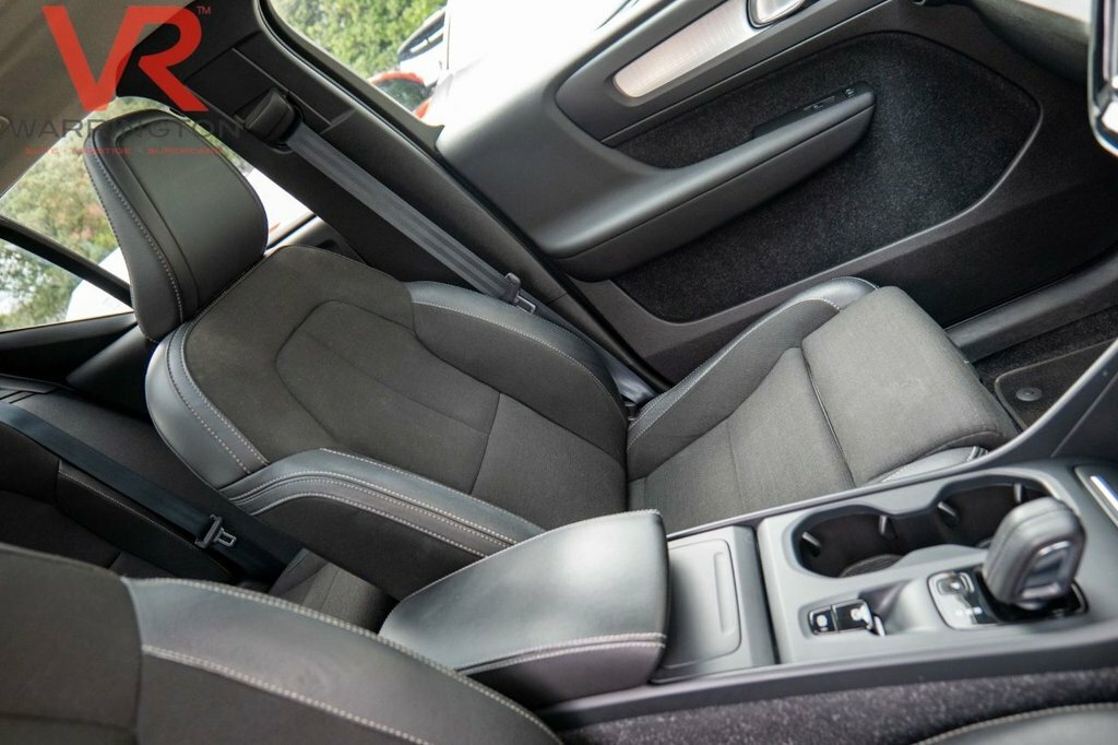 Volvo XC40 1.5L Momentum Pro Grey #3