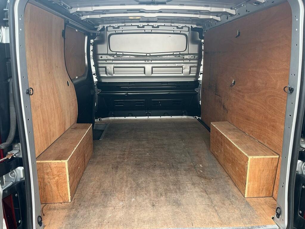 Renault Trafic 1.6 Dci 27 Business Panel Van Sw SC19JCV Silver #6