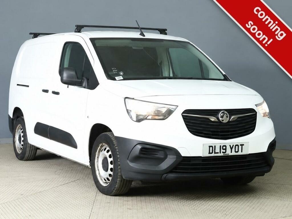 Vauxhall Combo 1.5 Turbo D 2300 Edition Panel Van 6Dr Manu White
