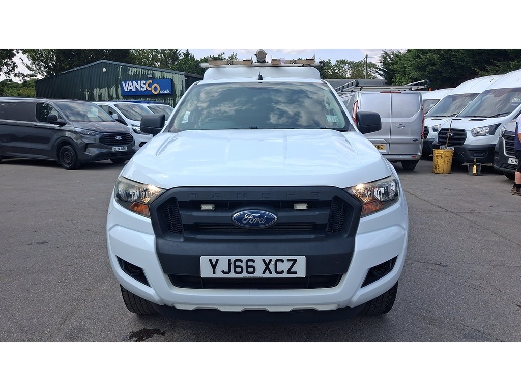 Ford Ranger 2.2 Tdci XL Pickup Double Cab 4W YJ66XCZ White #2
