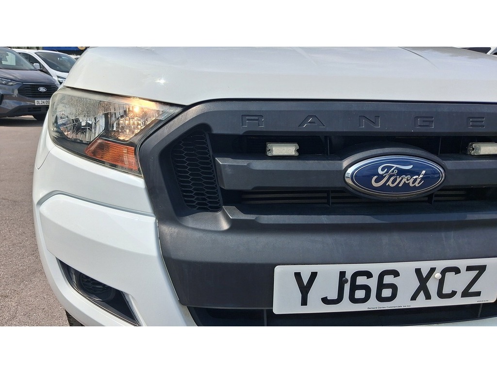Ford Ranger 2.2 Tdci XL Pickup Double Cab 4W YJ66XCZ White #6
