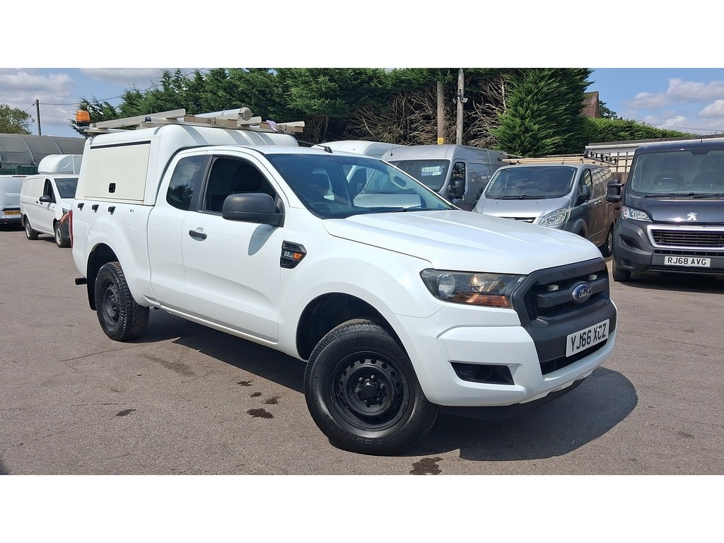 Ford Ranger 2.2 Tdci XL Pickup Double Cab 4W YJ66XCZ White