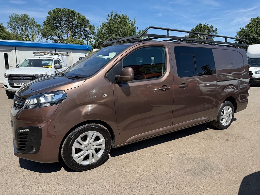 Vauxhall Vivaro 2.0 Turbo D 3100 Elite Crew Van Double Cab Die BW69RZA Brown #4