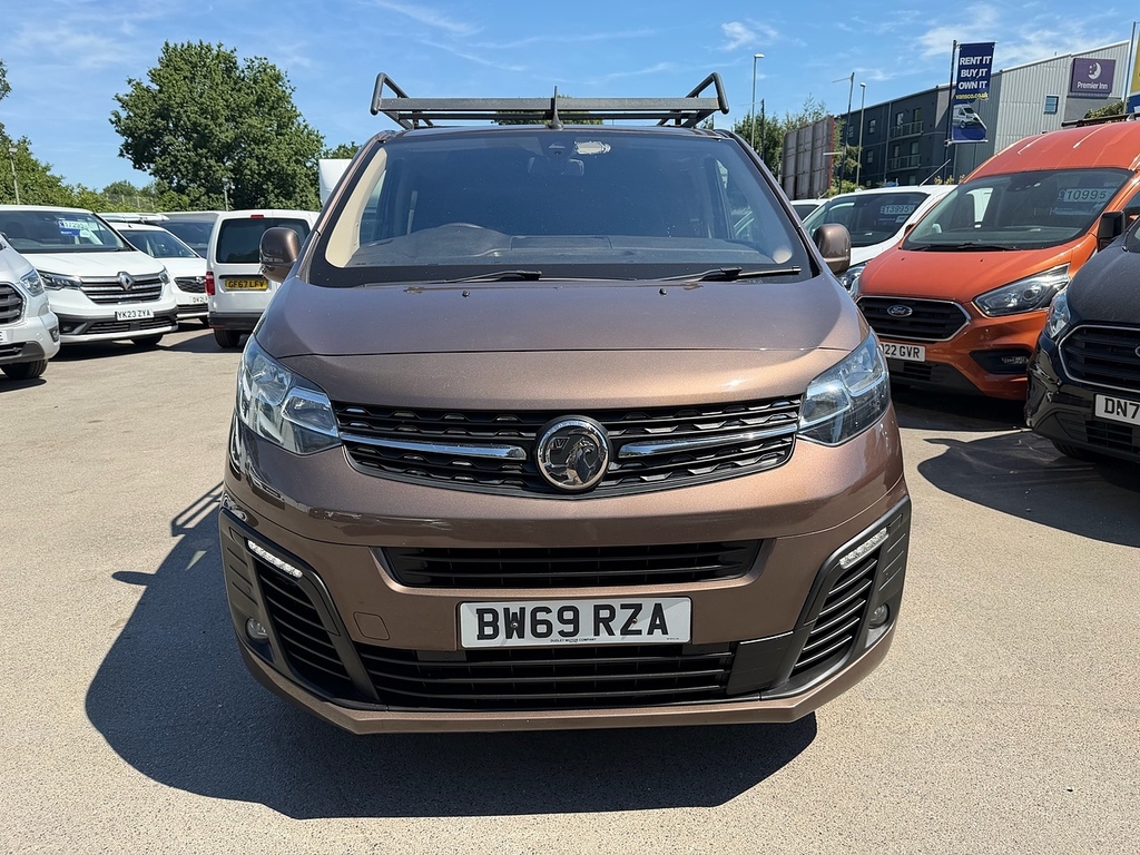 Vauxhall Vivaro 2.0 Turbo D 3100 Elite Crew Van Double Cab Die BW69RZA Brown #2