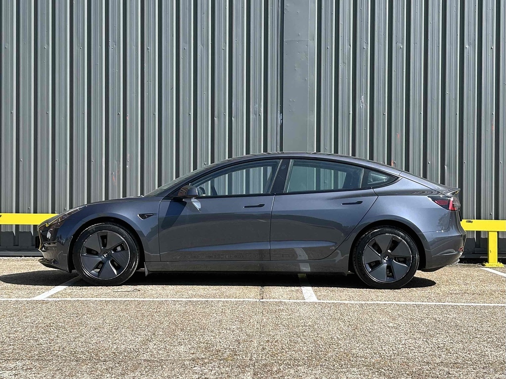 Tesla Model 3 Dual Motor Long Range Saloon 4 GJ71XDF Grey #4